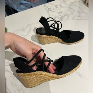 Ralph Lauren Black Closed Toe Espadrilles NEW size 8